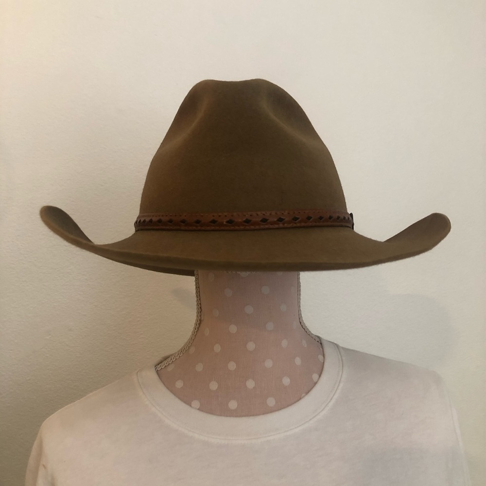 Nice Man’s Hat - Picture 4 of 7